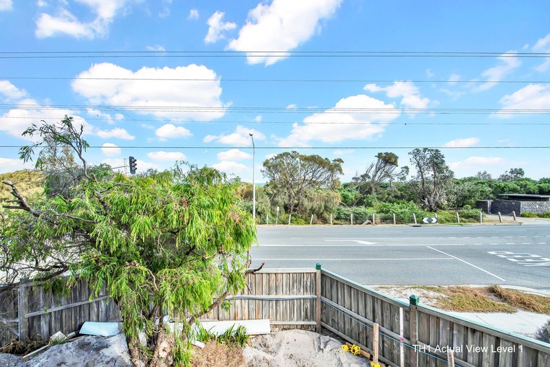 Photo - 1/67-68 Nepean Highway, Seaford VIC 3198 - Image 10