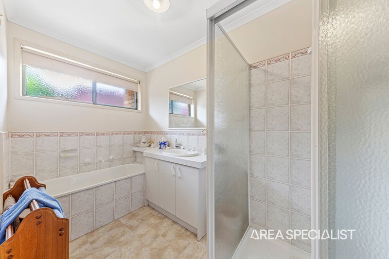 Photo - 167 Ahern Road, Pakenham VIC 3810 - Image 12