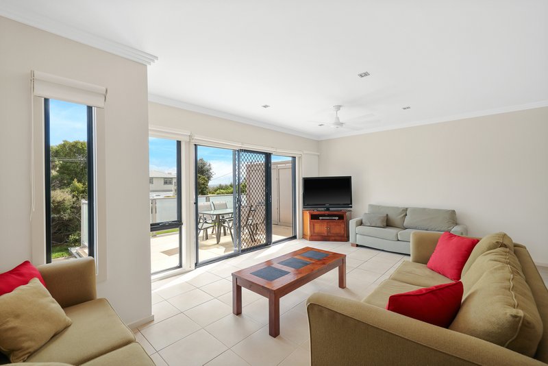 Photo - 16/7 Beach Street, Cowes VIC 3922 - Image 4