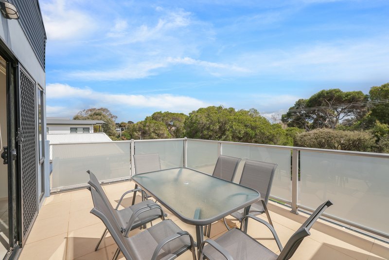 Photo - 16/7 Beach Street, Cowes VIC 3922 - Image 9