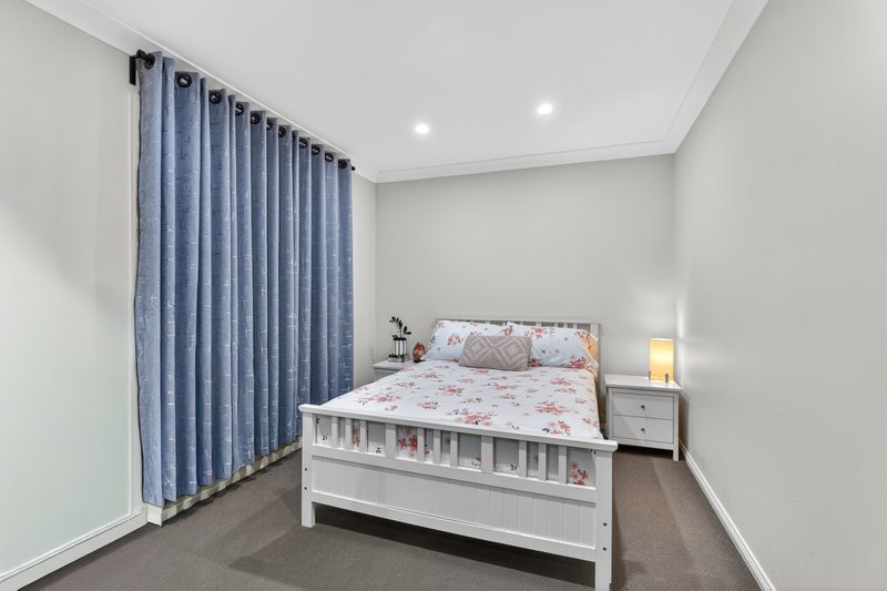 Photo - 1/67 Canterbury Road, Glenfield NSW 2167 - Image 10
