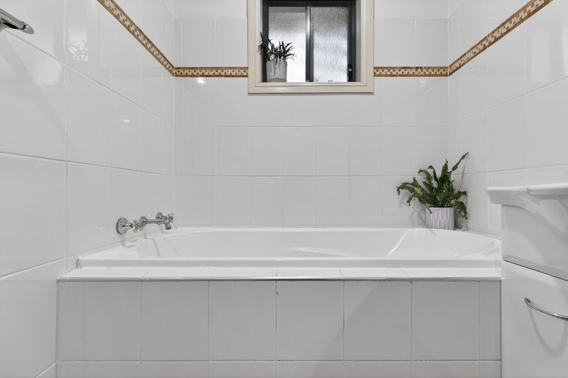 Photo - 1/67 Canterbury Road, Glenfield NSW 2167 - Image 14