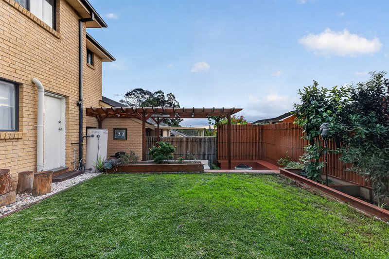 Photo - 1/67 Canterbury Road, Glenfield NSW 2167 - Image 16