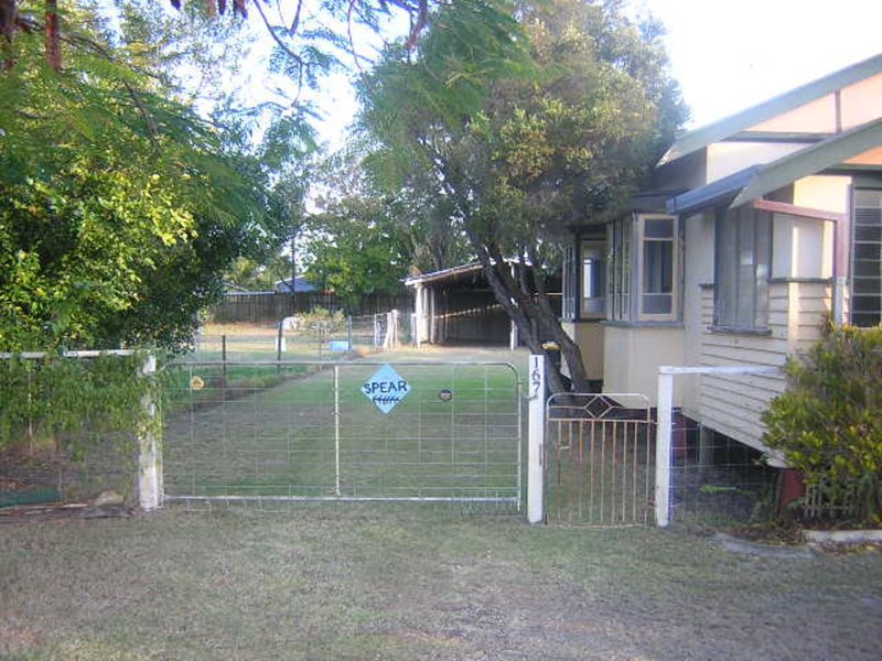 Photo - 167 Cypress Street, Urangan QLD 4655 - Image 8