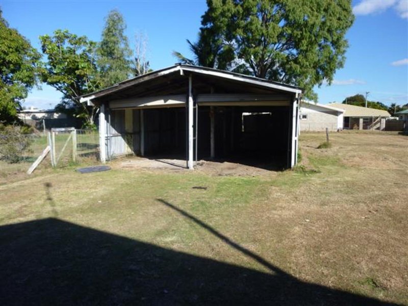 Photo - 167 Cypress Street, Urangan QLD 4655 - Image 9