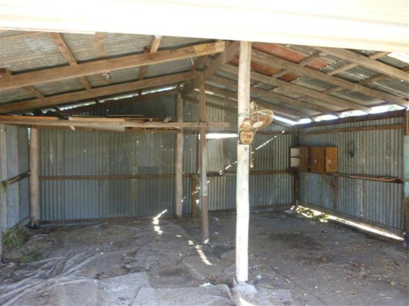 Photo - 167 Cypress Street, Urangan QLD 4655 - Image 11