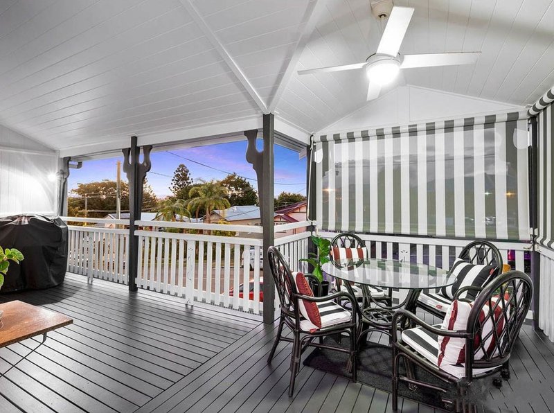 Photo - 1/67 Dansie Street, Greenslopes QLD 4120 - Image 18