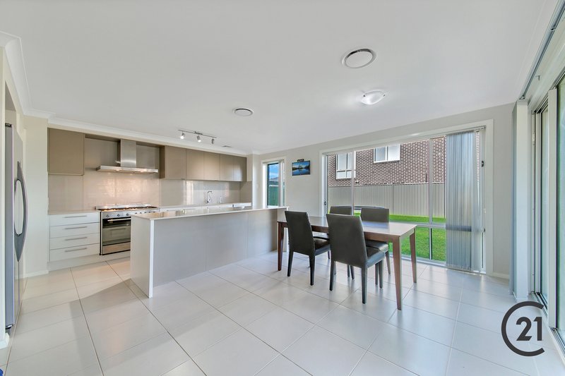 Photo - 167 Elara Boulevard, Marsden Park NSW 2765 - Image 3