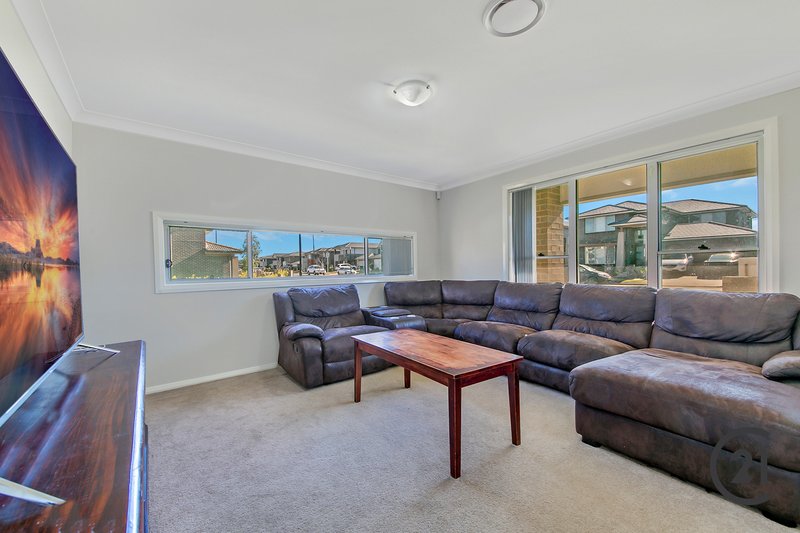 Photo - 167 Elara Boulevard, Marsden Park NSW 2765 - Image 5