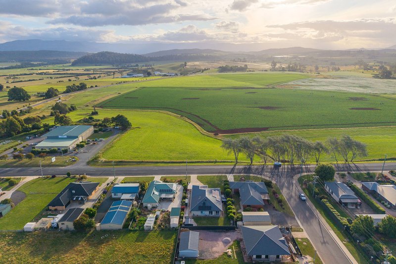 Photo - 167 Emu Bay Road, Deloraine TAS 7304 - Image 3