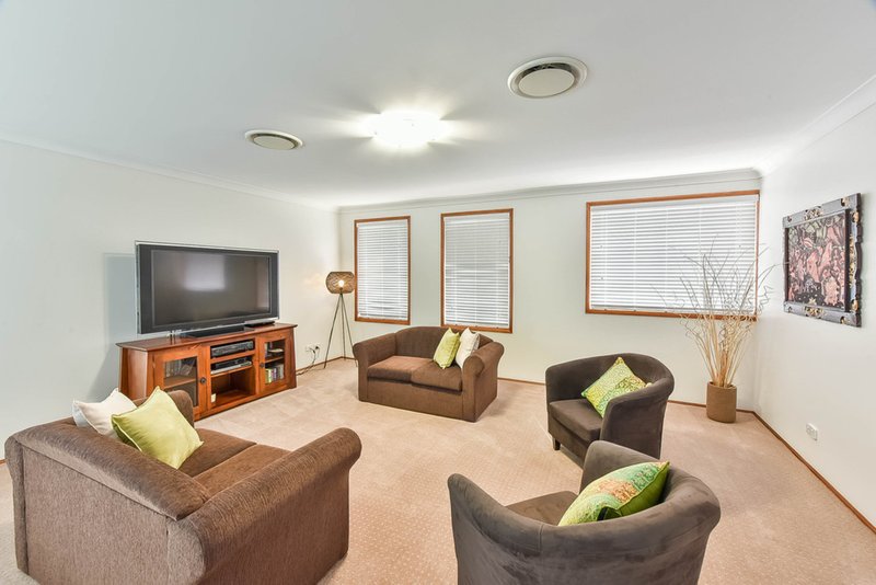 Photo - 167 Englorie Park Drive, Glen Alpine NSW 2560 - Image 6