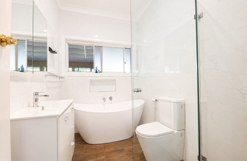 Photo - 167 Girraween Road, Girraween NSW 2145 - Image 6