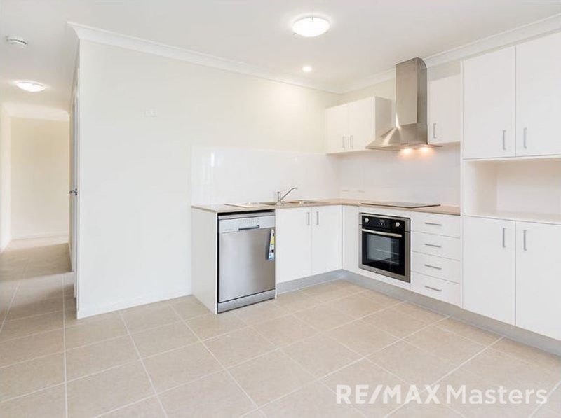 Photo - 1/67 Kanimbla Street, Holmview QLD 4207 - Image 3