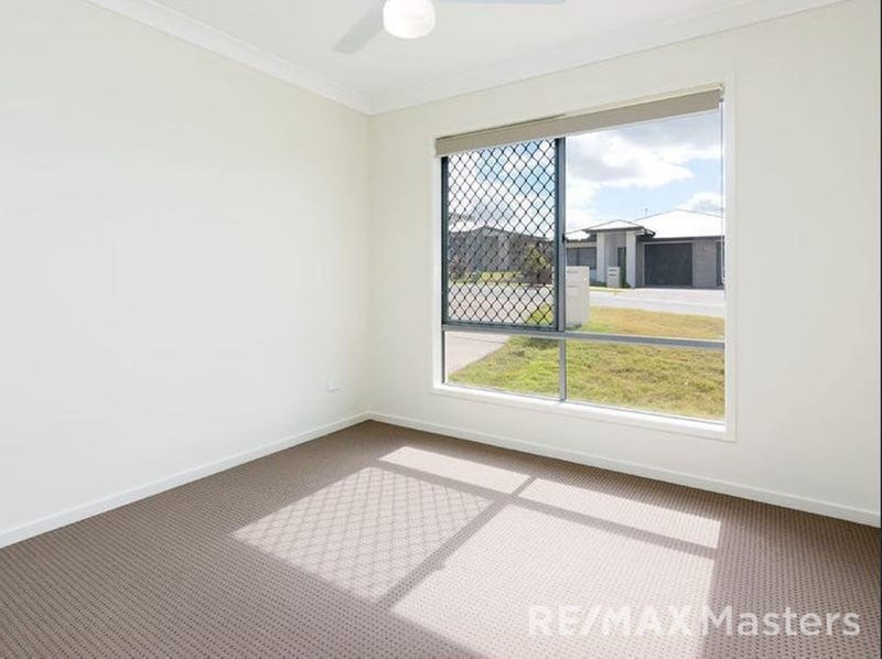 Photo - 1/67 Kanimbla Street, Holmview QLD 4207 - Image 4