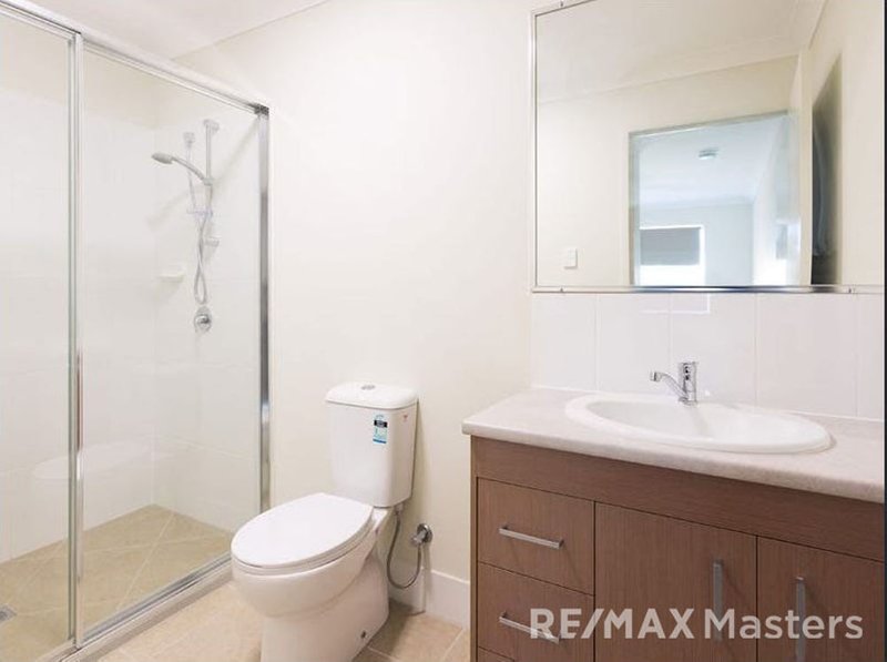 Photo - 1/67 Kanimbla Street, Holmview QLD 4207 - Image 8