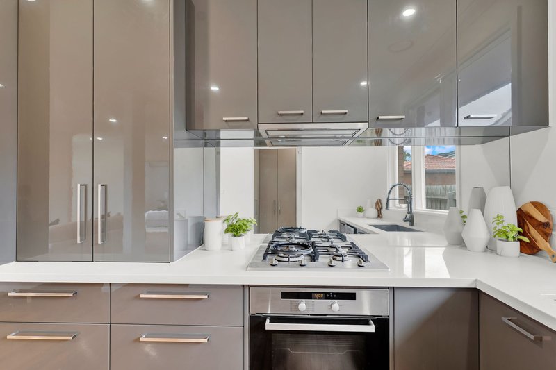 Photo - 1/67 Livingstone Street, Ivanhoe VIC 3079 - Image 4