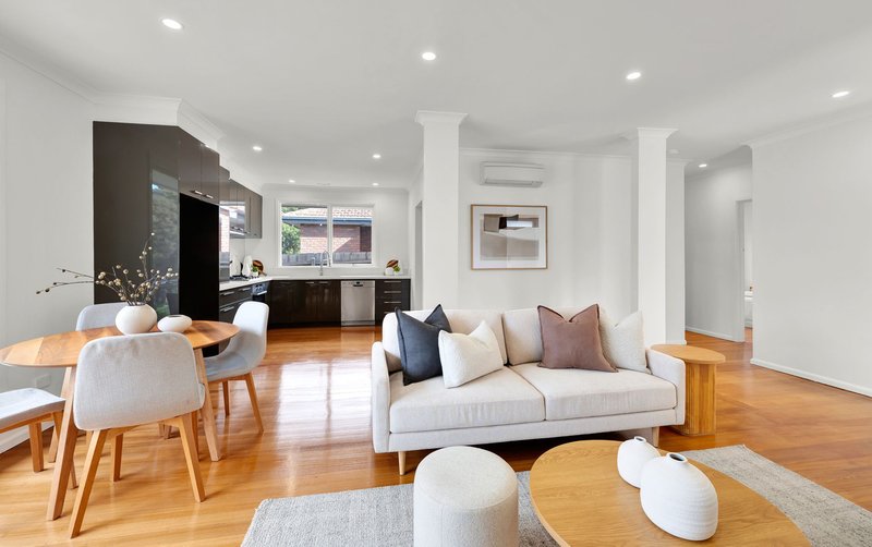Photo - 1/67 Livingstone Street, Ivanhoe VIC 3079 - Image 6
