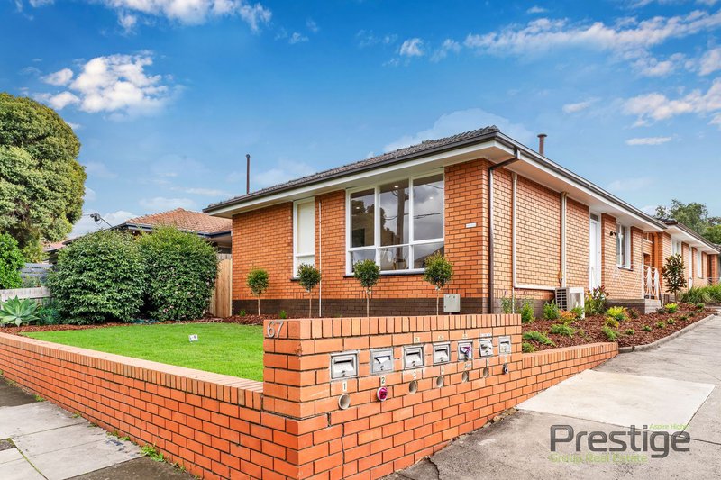 Photo - 1/67 Livingstone Street, Ivanhoe VIC 3079 - Image 11