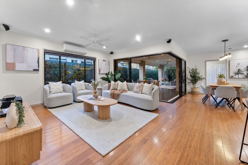 Photo - 167 Nicklaus Parade, North Lakes QLD 4509 - Image 2
