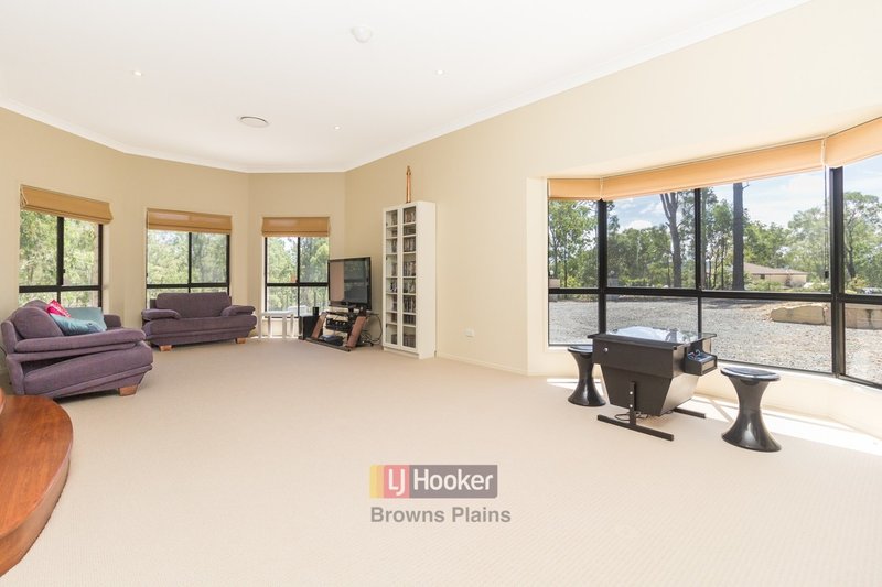 Photo - 167 Peppertree Drive, Jimboomba QLD 4280 - Image 5