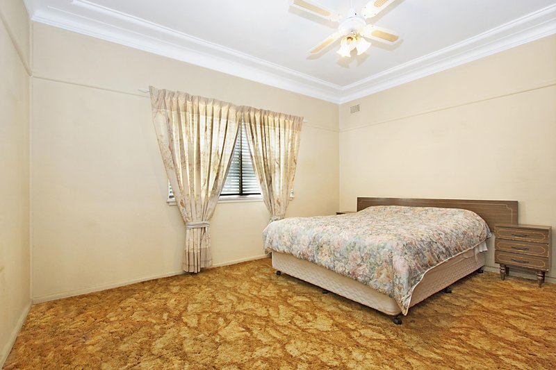 Photo - 167 Smart Street, Fairfield Heights NSW 2165 - Image 2