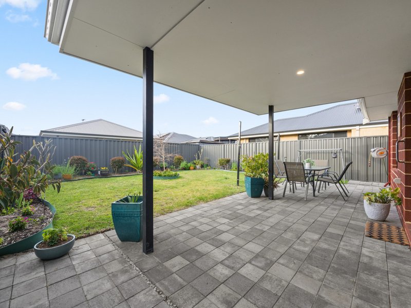 Photo - 167 Strinesdale Boulevard, Aveley WA 6069 - Image 9