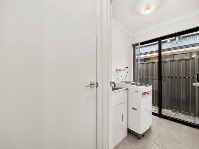 Photo - 167 Strinesdale Boulevard, Aveley WA 6069 - Image 21