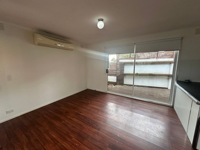 Photo - 167 Victoria Street, Altona Meadows VIC 3028 - Image 4