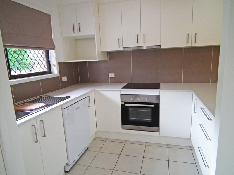 Photo - 1/67 Wallace Street, Chermside QLD 4032 - Image 2