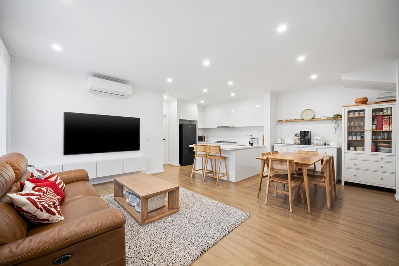 Photo - 1/674 Stud Road, Scoresby VIC 3179 - Image 3