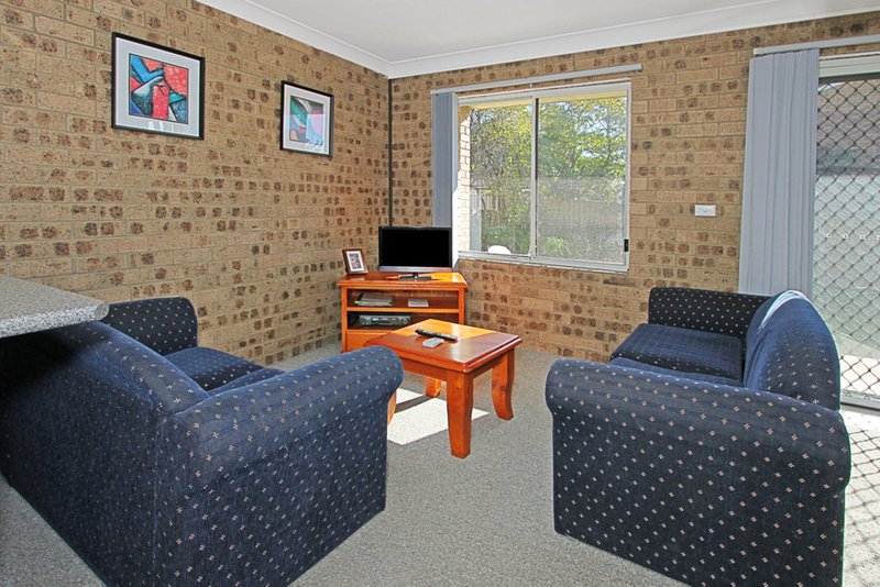 Photo - 1/676 Beach Road, Surf Beach NSW 2536 - Image 4