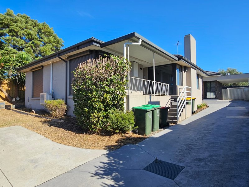 Photo - 1/677 Warrigal Road, Bentleigh East VIC 3165 - Image 1