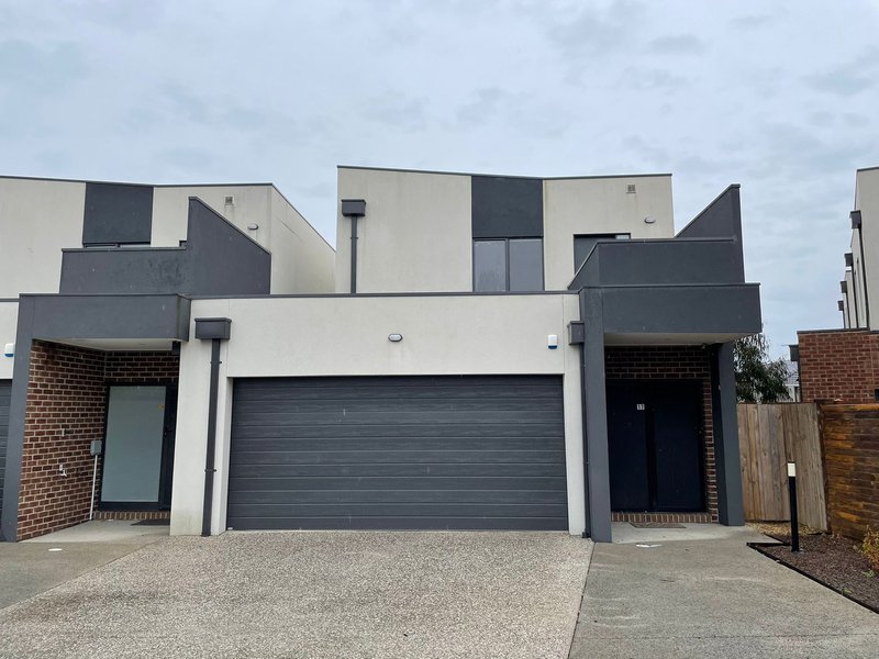 Photo - 16/78 Saltlake Boulevard, Wollert VIC 3750 - Image 1