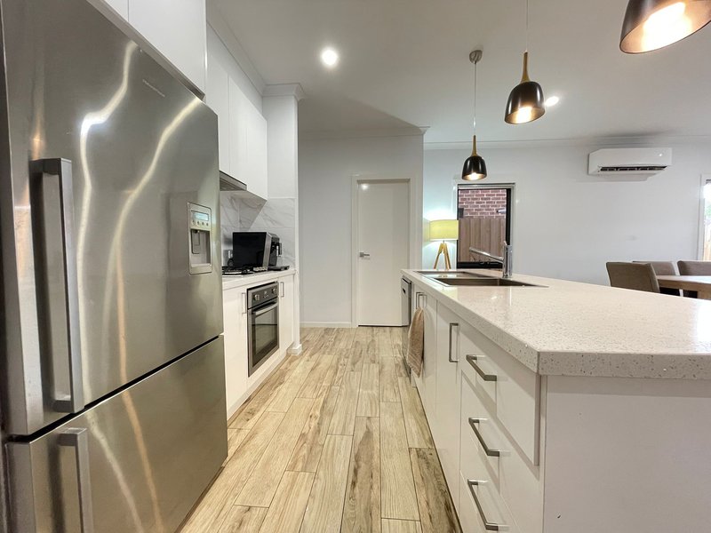 Photo - 16/78 Saltlake Boulevard, Wollert VIC 3750 - Image 11