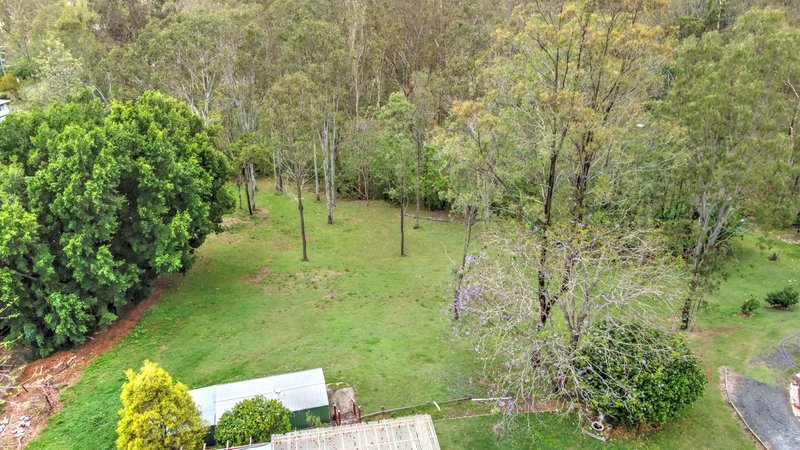 Photo - 168-170 Walker Drive, Kooralbyn QLD 4285 - Image 24