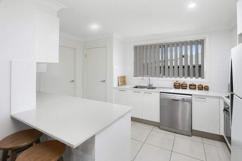 Photo - 1/68 Blackbutt Drive, Wauchope NSW 2446 - Image 3