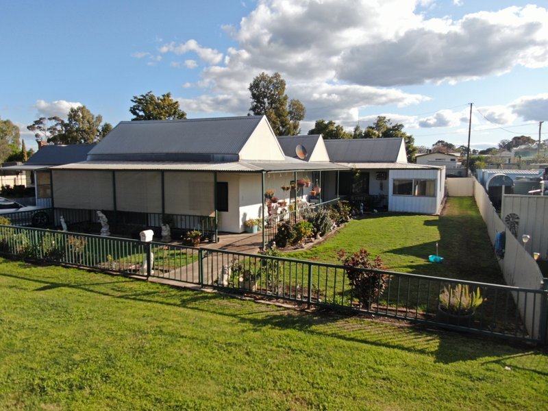 168 Camp Street, Temora NSW 2666