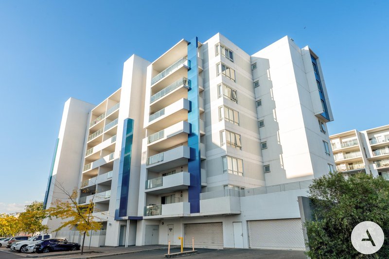 Photo - 1/68 College Street, Belconnen ACT 2617 - Image 1