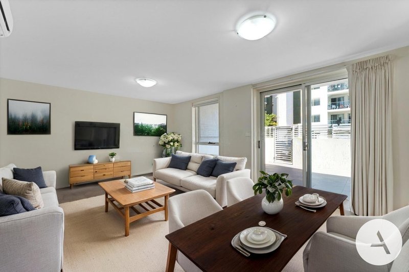 Photo - 1/68 College Street, Belconnen ACT 2617 - Image 2