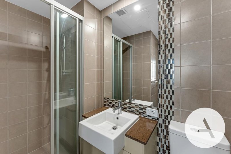 Photo - 1/68 College Street, Belconnen ACT 2617 - Image 12