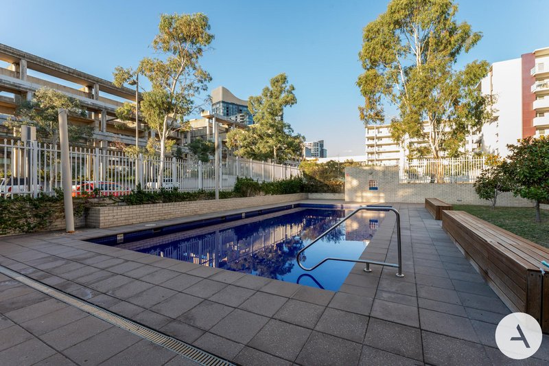 Photo - 1/68 College Street, Belconnen ACT 2617 - Image 23