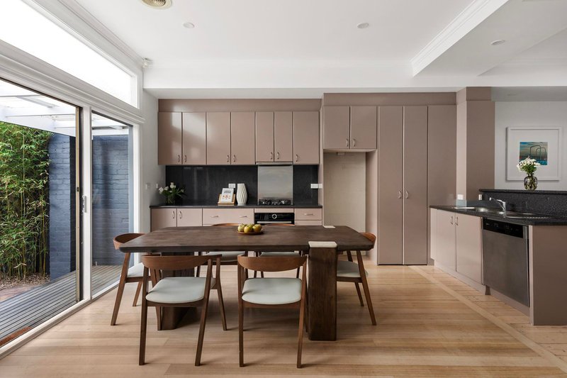 Photo - 168 Evans Street, Port Melbourne VIC 3207 - Image 2