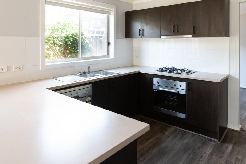 Photo - 168 Greens Road, Wyndham Vale VIC 3024 - Image 4