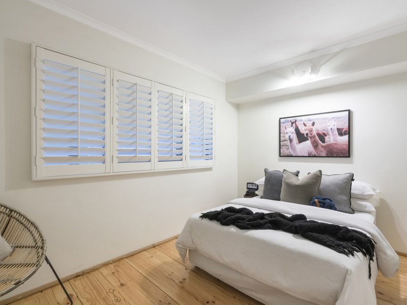 Photo - 16/8 James Street, Perth WA 6000 - Image 9