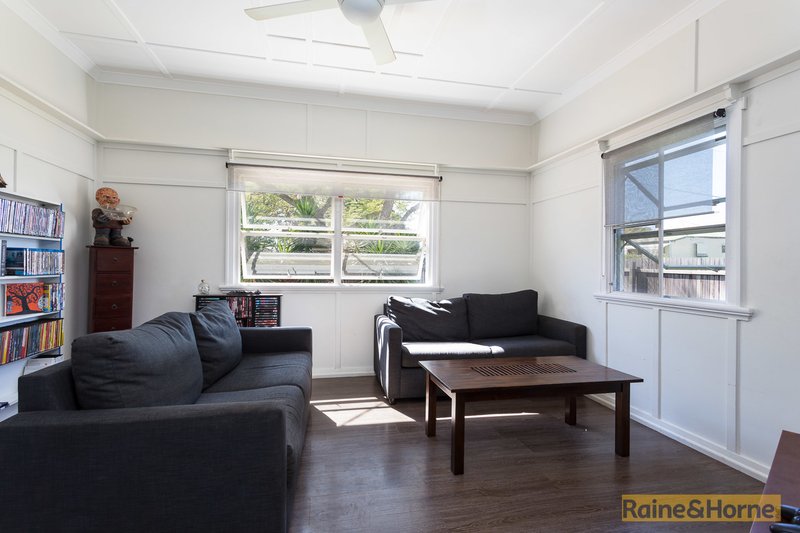 Photo - 168 James Street, Redland Bay QLD 4165 - Image 3