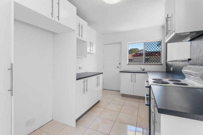 Photo - 1/68 Norman Drive, Chermside QLD 4032 - Image 3