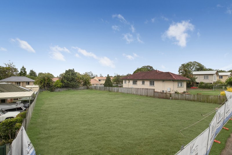 Photo - 168 Orange Grove Road, Salisbury QLD 4107 - Image 2