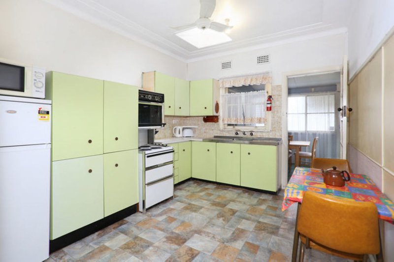 Photo - 168 Railway Terrace, Merrylands NSW 2160 - Image 2