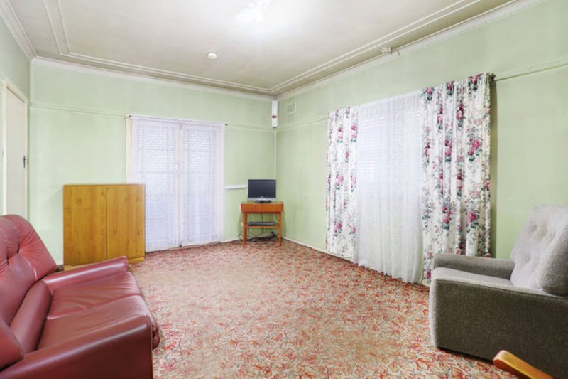 Photo - 168 Railway Terrace, Merrylands NSW 2160 - Image 3