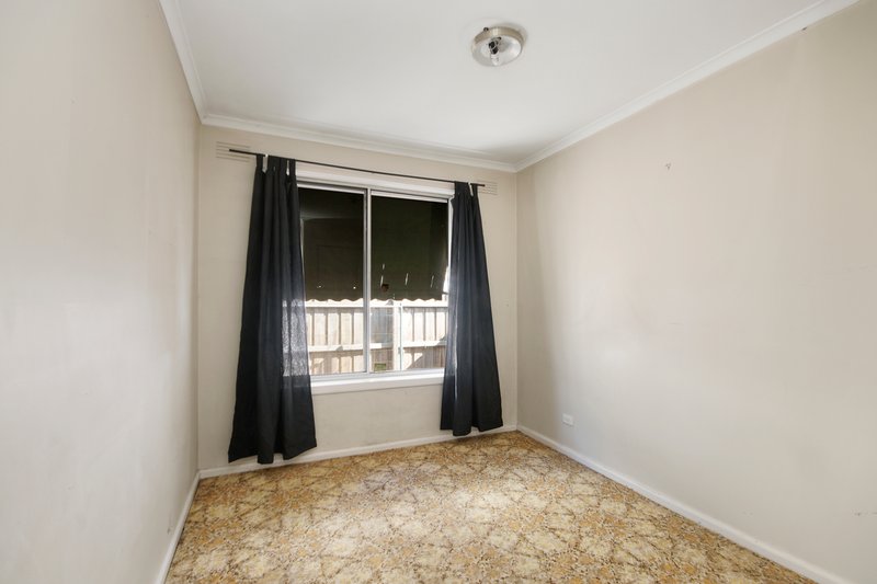 Photo - 1/68 Southernhay Street, Reservoir VIC 3073 - Image 10